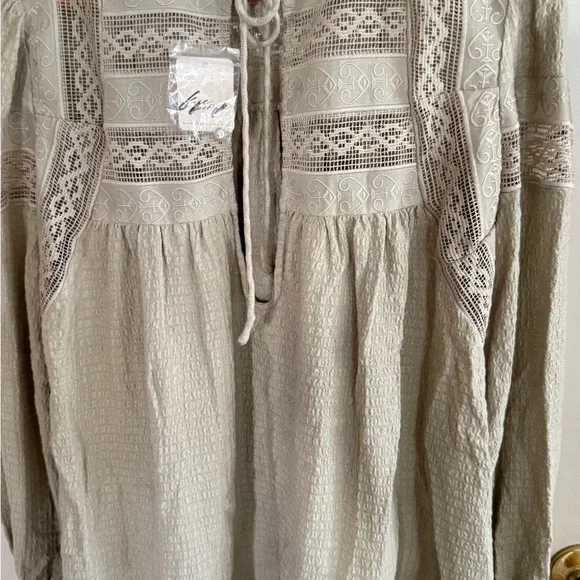 Free People Elegant Spanish Moss Women's Top - Picture 9 of 11